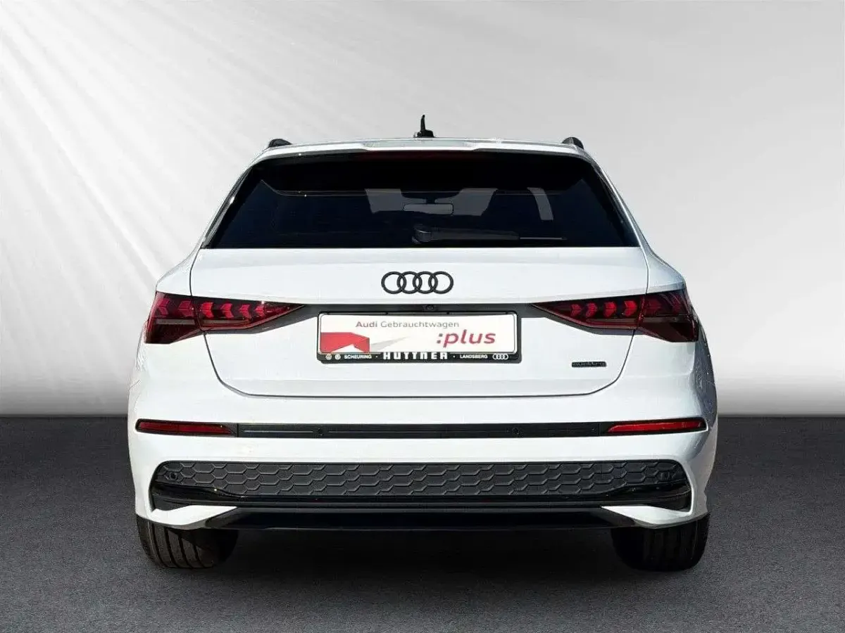 Gebraucht Audi A3 Comfort 204 PS (150 kW) 2025 Weiß Limousine