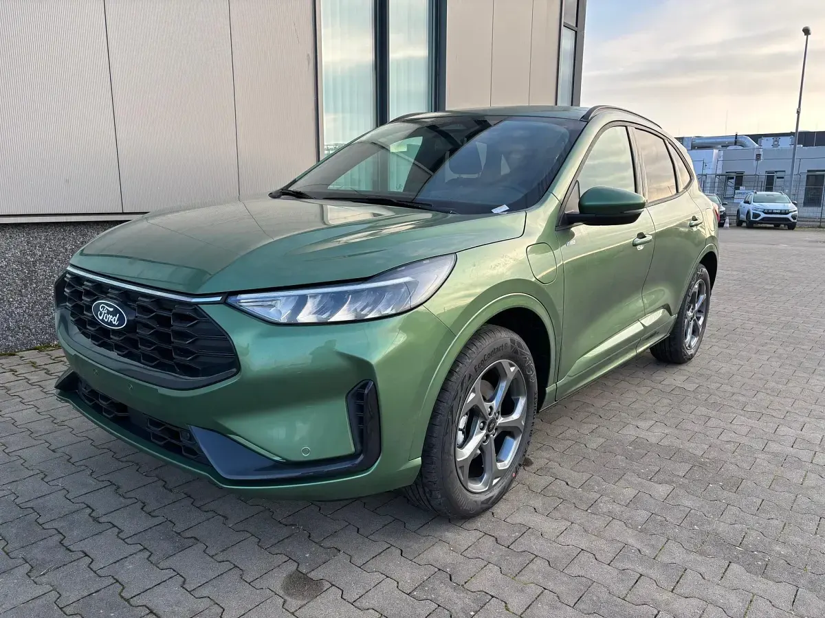 Neu Ford Kuga ST-Line X 182 PS (133 kW) 2026 SUV