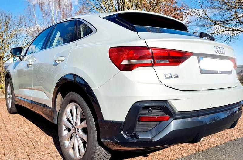 Gebraucht Audi Q3 Ambiente 150 PS (110 kW) 2023 Silber SUV