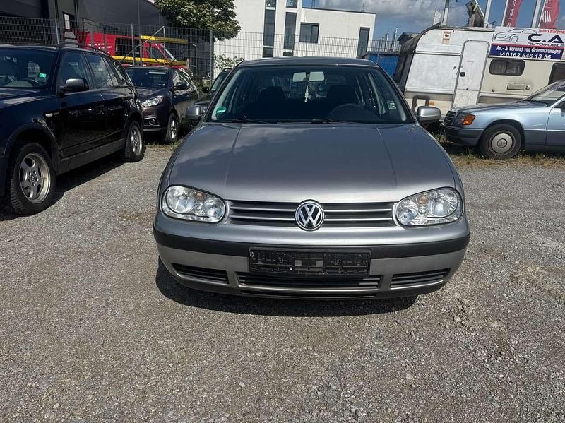 Grau Gebraucht 2001 VW Golf IV Comfortline Limousine | 750 € (Superpreis) - Bild 1/4