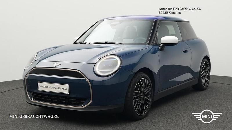 Gebraucht Mini Cooper Favoured 135 kW (184 PS) 2024 Indigo sunset blue Kleinwagen