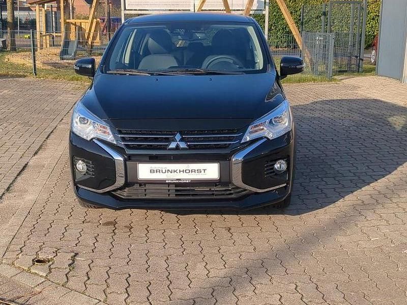 Gebraucht Mitsubishi Space Star Top 71 PS (52 kW) 2023 Magicschwarz (x08) Kleinwagen