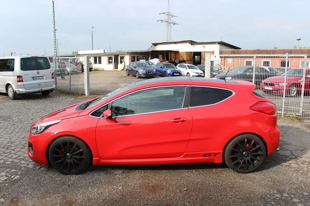 Gebraucht Kia ProCeed GT-Track 204 PS (150 kW) 2013 Rot Kleinwagen