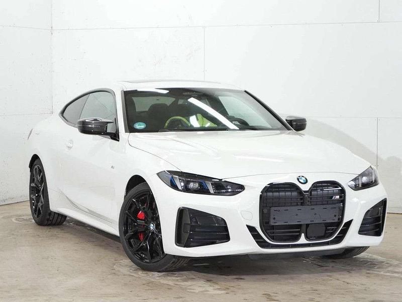 Gebraucht BMW 440 374 PS (275 kW) 2025 Alpinweiß Coupé