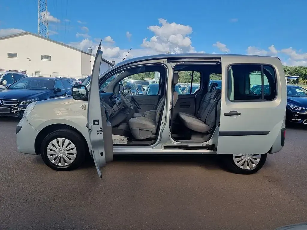 Gebraucht Renault Kangoo Privilege 106 PS (77 kW) 2008 Grau Van / Kleinbus