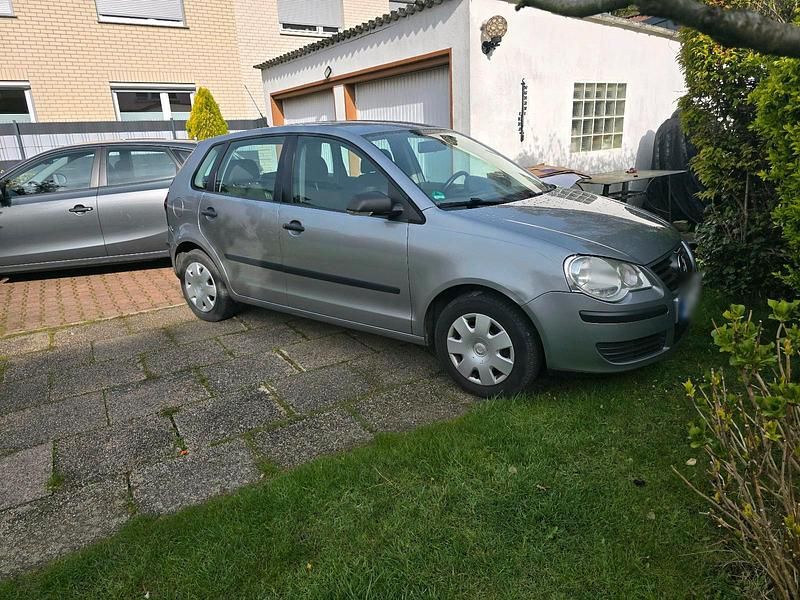 Gebraucht VW Polo 60 PS (44 kW) 2009 Grau Kleinwagen