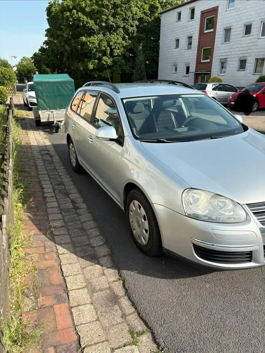 Gebraucht VW Golf VI 75 PS (55 kW) 2009 Silber Kleinwagen