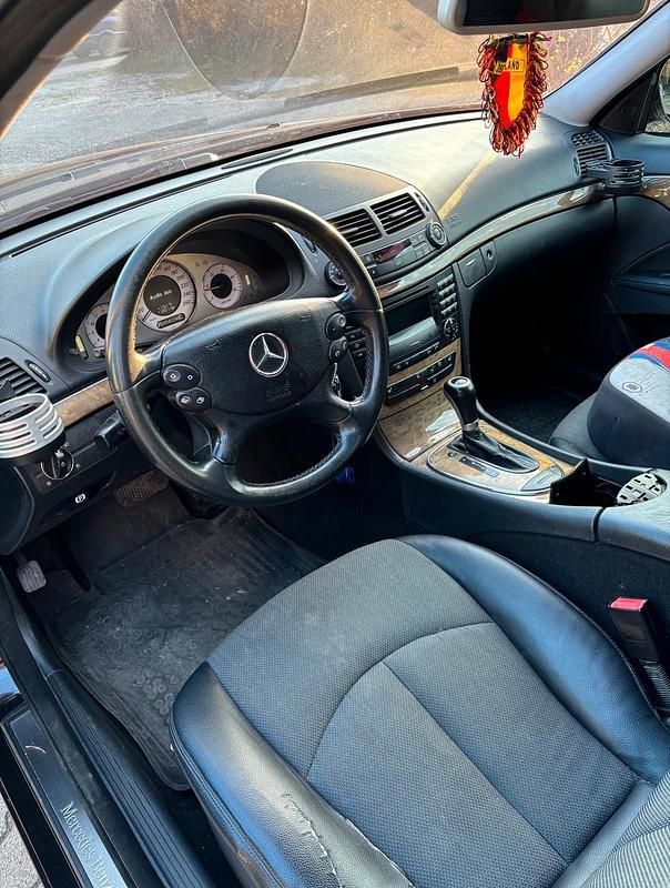 Gebraucht Mercedes E220 Avantgarde 170 PS (125 kW) 2008 Schwarz Kombi