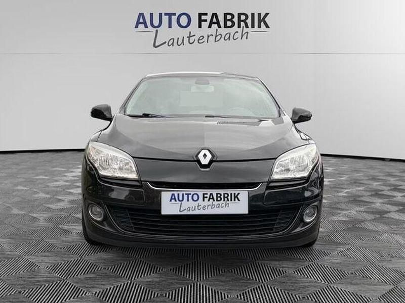 Gebraucht Renault Mégane III Expression 116 PS (85 kW) 2013 Schwarz Limousine