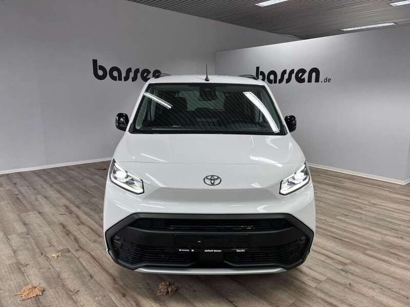 Ice white Neu 2024 Toyota Proace Verso City Kombi | 35.850 € (Teuer) - Bild 1/4