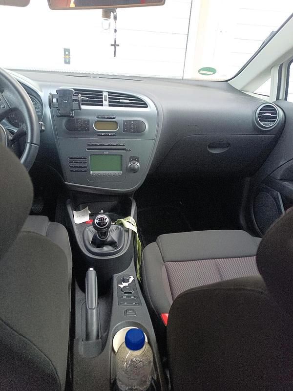 Gebraucht Seat Leon 125 PS (91 kW) 2009 Weiß Kleinwagen