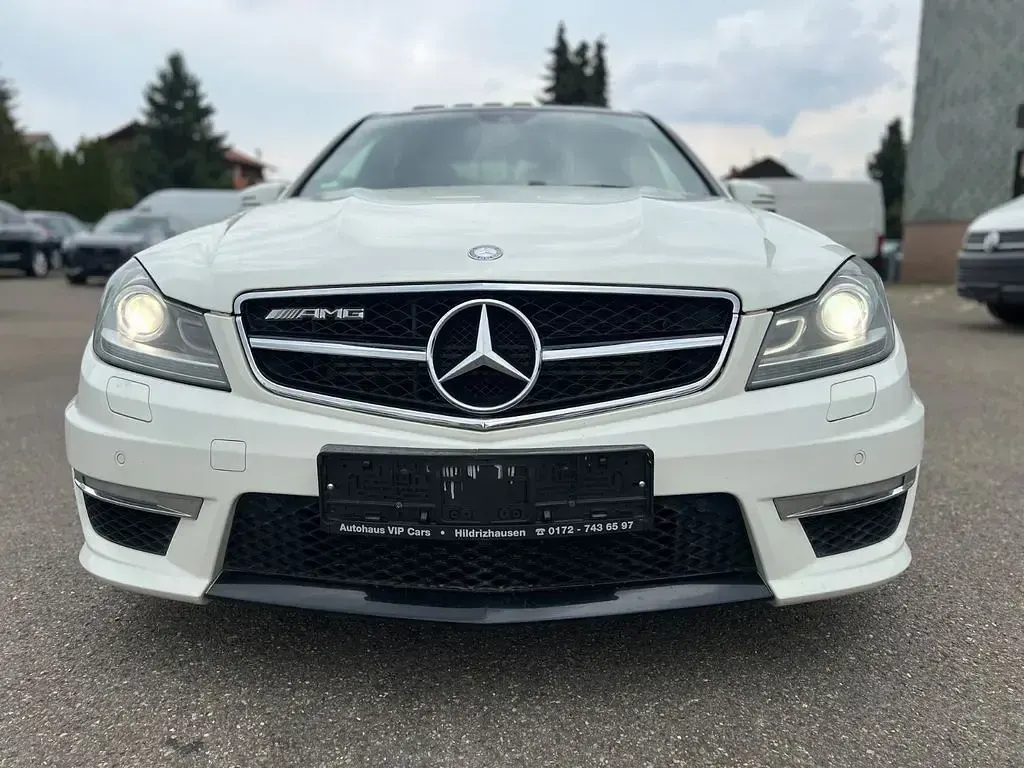 Gebraucht Mercedes C63 AMG AMG 457 PS (336 kW) 2012 Weiß Limousine
