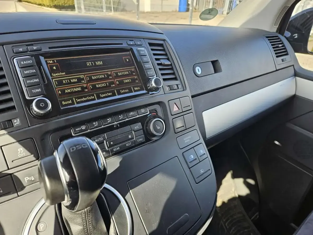 Gebraucht VW Multivan Highline 179 PS (131 kW) 2013 Van / Kleinbus