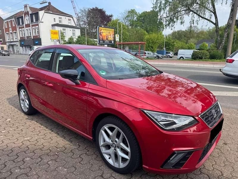 Rot Gebraucht 2018 Seat Ibiza FR Limousine | 12.770 € (Guter Preis) - Bild 1/4