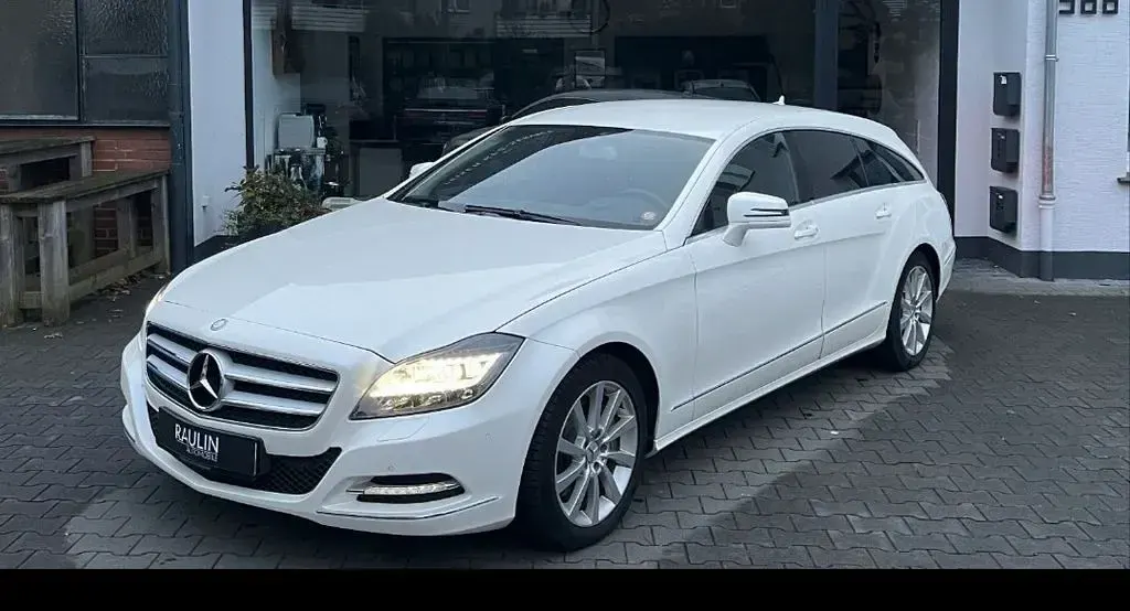 Gebraucht Mercedes CLS350 Shooting Brake 265 PS (194 kW) 2014 Weiß Kombi