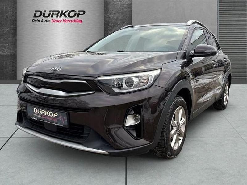 Braun Gebraucht 2018 Kia Stonic Spirit SUV | 13.490 € (Etwas zu teuer) - Bild 1/4