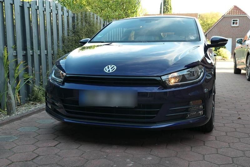Violet Gebraucht 2017 VW Scirocco Sound Coupé | 18.000 € (Fairer Preis) - Bild 1/4
