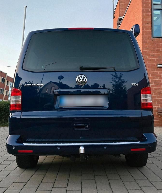 Gebraucht VW Multivan 131 PS (96 kW) 2008 Blau Van
