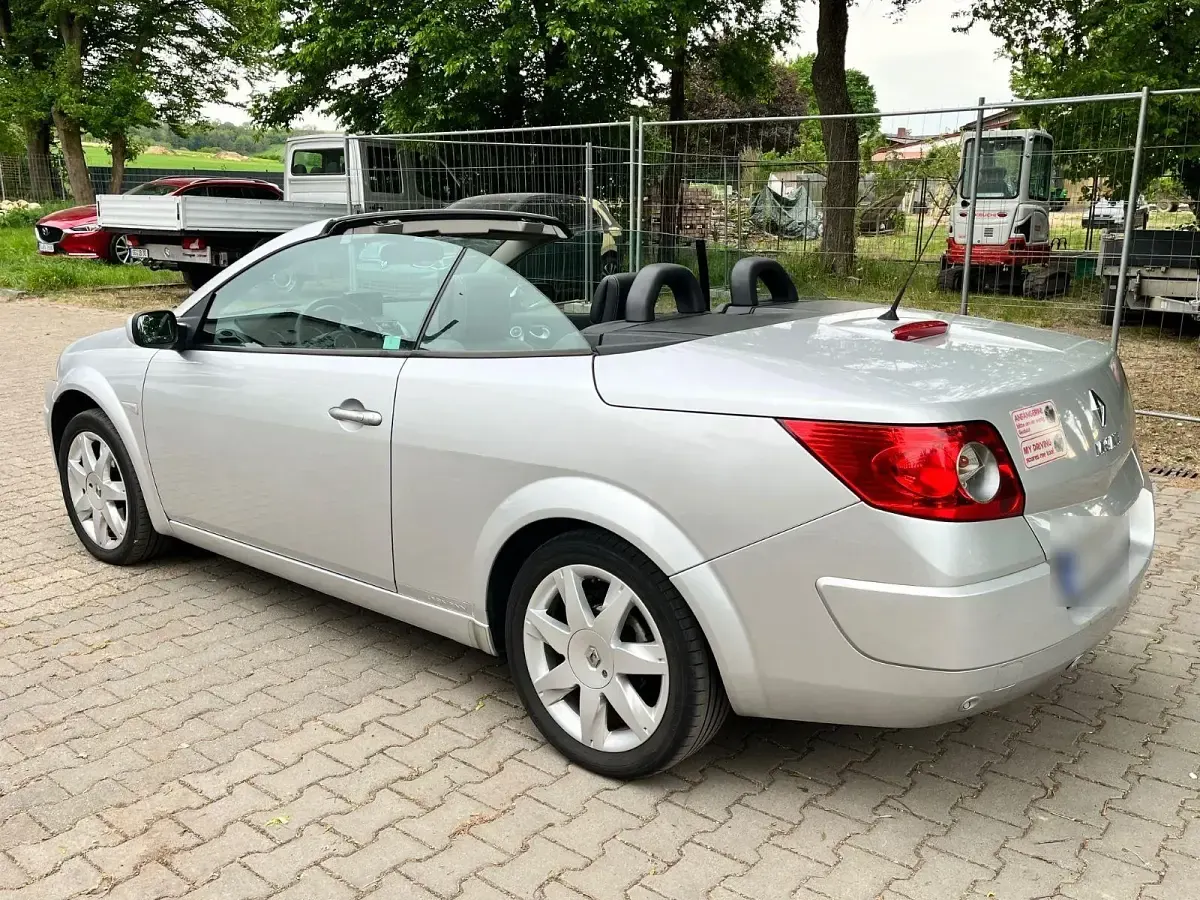 Gebraucht Renault Mégane Cabriolet Privilege 131 PS (96 kW) 2008 Silber Cabrio