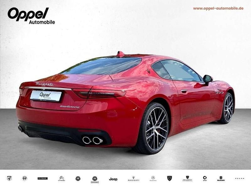 Neu Maserati Granturismo 491 PS (361 kW) 2025 Rot Coupé