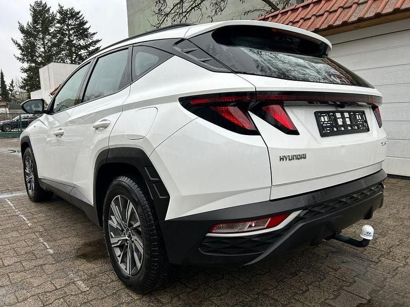 Gebraucht Hyundai Tucson Select 136 PS (100 kW) 2022 Weiß SUV