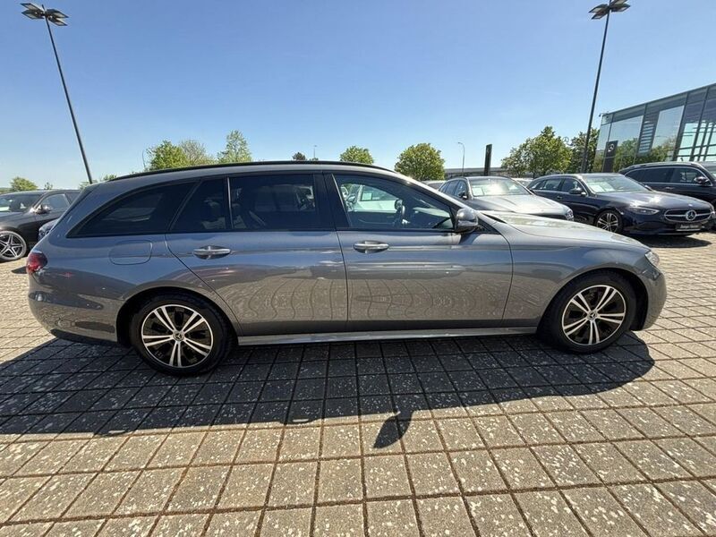 Gebraucht Mercedes E220 AMG 200 PS (147 kW) 2022 Grau Kombi