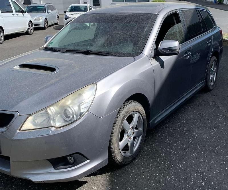 Blau Gebraucht 2012 Subaru Legacy Active Kombi | 3.500 € (Fairer Preis) - Bild 1/4