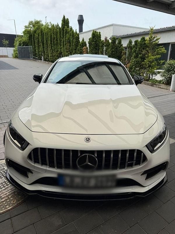 Gebraucht Mercedes CLS220 AMG 194 PS (142 kW) 2020 Weiß Coupé