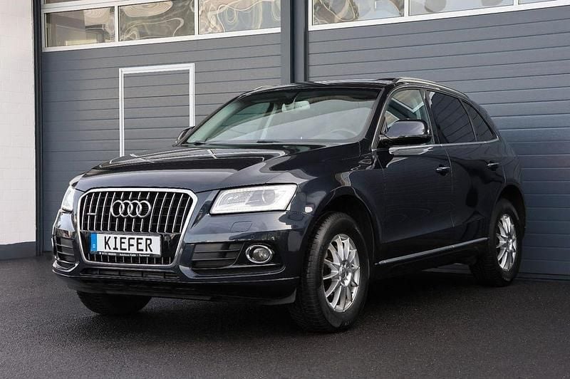 Gebraucht Audi Q5 Ambiente 220 PS (161 kW) 2016 Blau SUV
