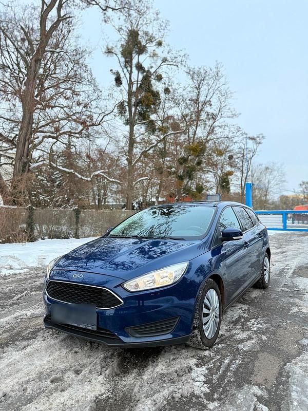 Gebraucht Ford Focus Business Edition 101 PS (74 kW) 2016 Blau Kombi