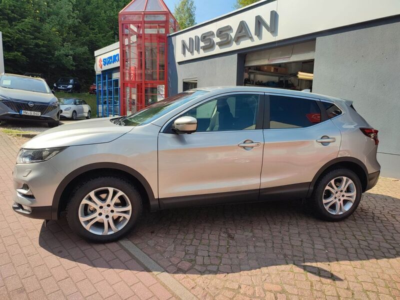 Silber Gebraucht 2019 Nissan Qashqai N-Connecta SUV | 14.890 € (Guter Preis) - Bild 1/4