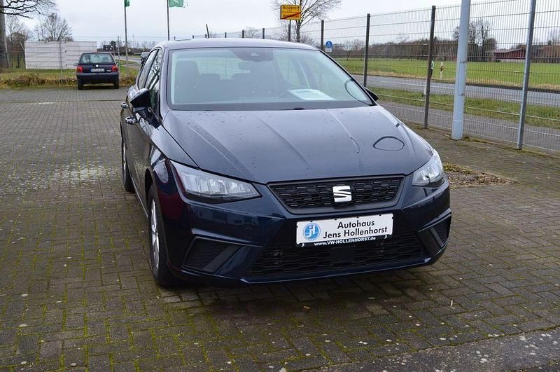 Blau Gebraucht 2021 Seat Ibiza Style Limousine | 14.790 € (Guter Preis) - Bild 1/4