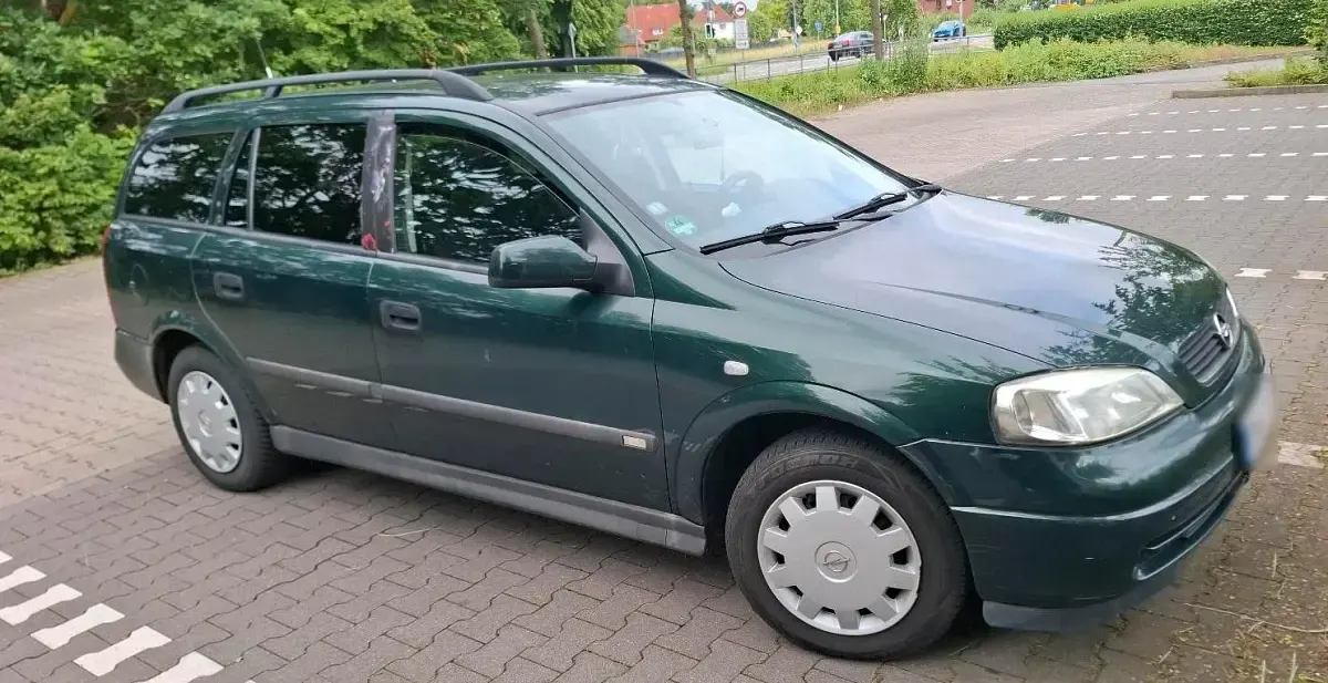 Gebraucht Opel Astra 75 PS (55 kW) 1998 Grün Kombi