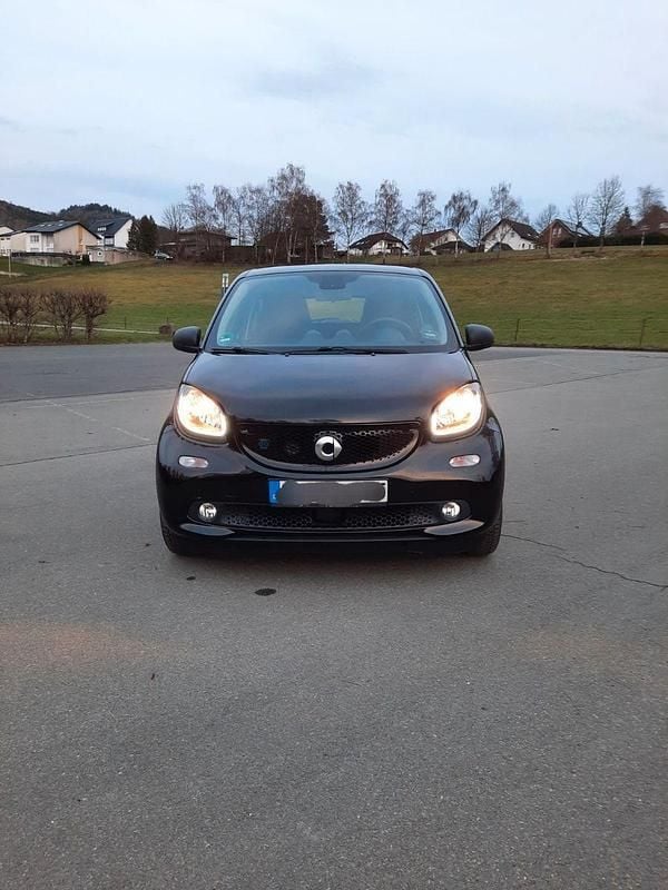 Gebraucht Smart ForFour Electric Drive 60 kW (82 PS) 2019 Schwarz Kleinwagen