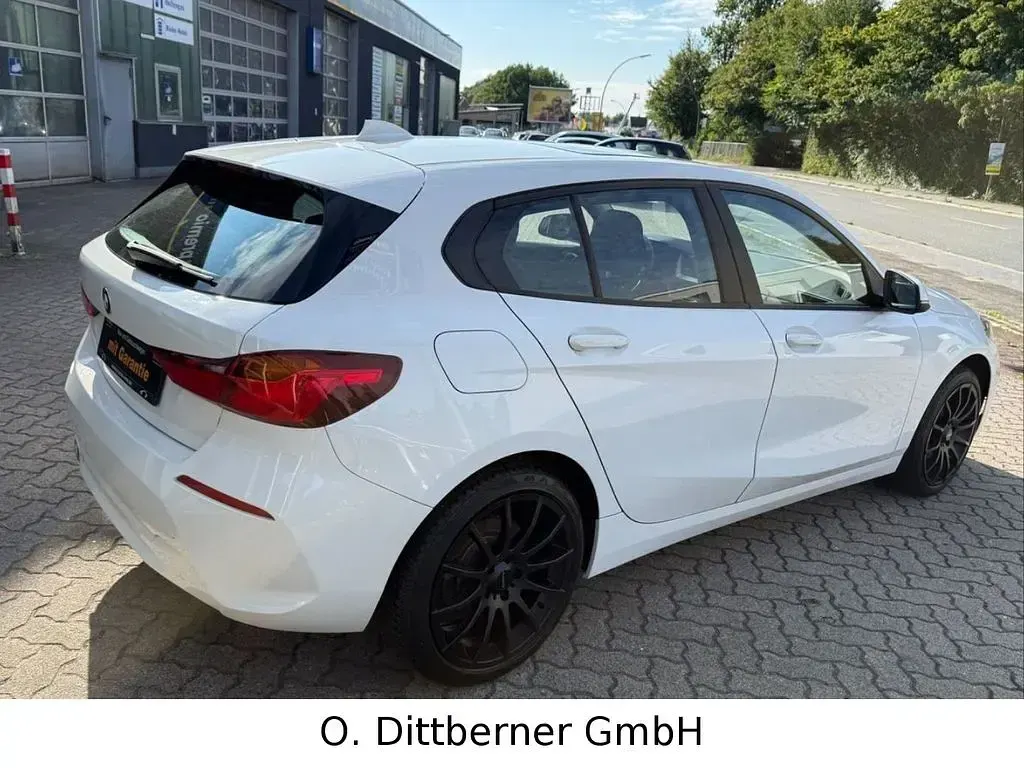 Gebraucht BMW 116 Sport Line 116 PS (85 kW) 2019 Weiß Kleinwagen