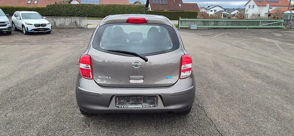 Gebraucht Nissan Micra Acenta 80 PS (58 kW) 2013 Grau Kleinwagen