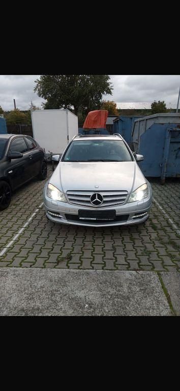 Silber Gebraucht 2010 Mercedes C300 Avantgarde Kombi | 12.450 € (Fairer Preis) - Bild 1/4
