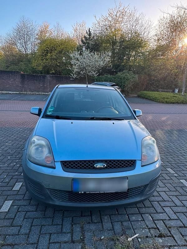 Gebraucht Ford Fiesta 80 PS (58 kW) 2006 Blau Kleinwagen