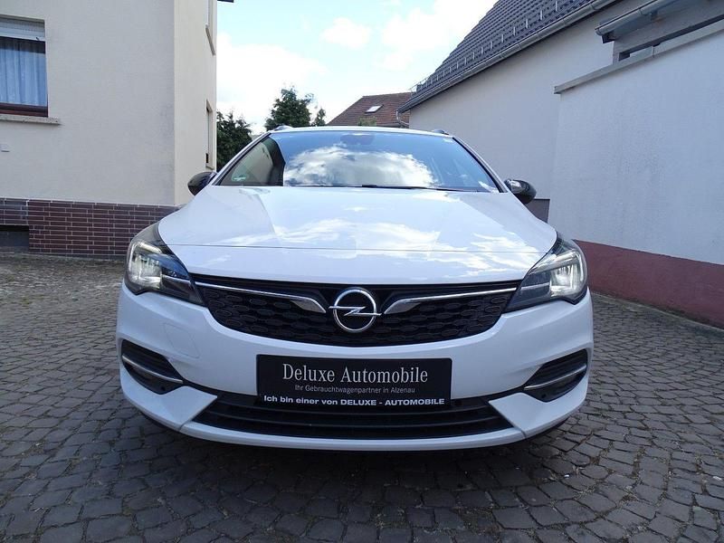 Second-hand Opel Astra 105 CP (77 kW) 2021 Alb Break