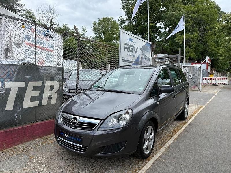 Grau Gebraucht 2012 Opel Zafira Family Van / Kleinbus | 4.490 € (Fairer Preis) - Bild 1/4