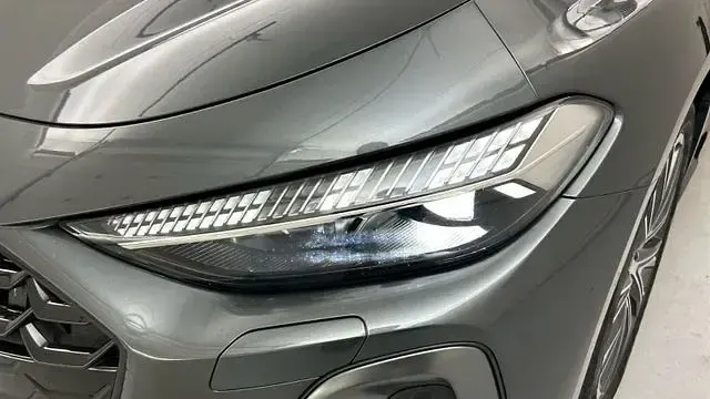 Second-hand Audi A5 S-line plus 204 CP (150 kW) 2026 Gri Break