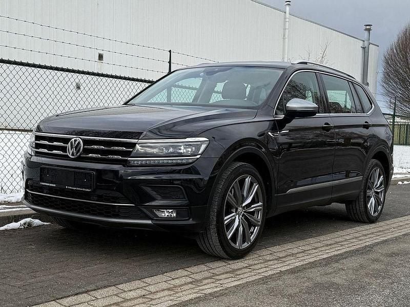 Schwarz Gebraucht 2018 VW Tiguan Allspace Highline SUV | 22.995 € (Superpreis) - Bild 1/4