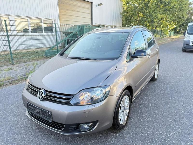 Braun Gebraucht 2011 VW Golf Plus Cross Style Van / Kleinbus | 4.499 € (Superpreis) - Bild 1/4