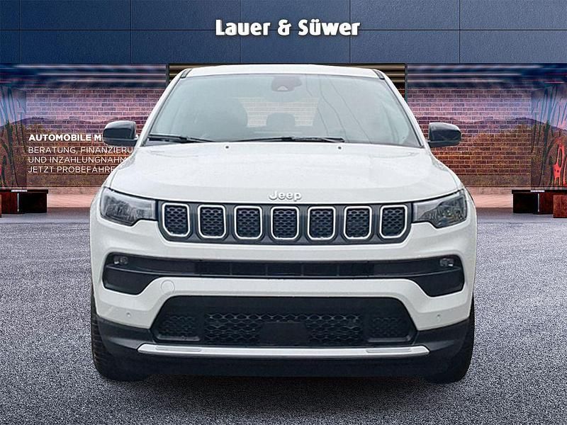 Neu Jeep Compass Altitude 129 PS (94 kW) 2025 Weiß SUV