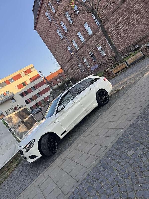 Gebraucht Mercedes C220 170 PS (125 kW) 2016 Weiß Kombi