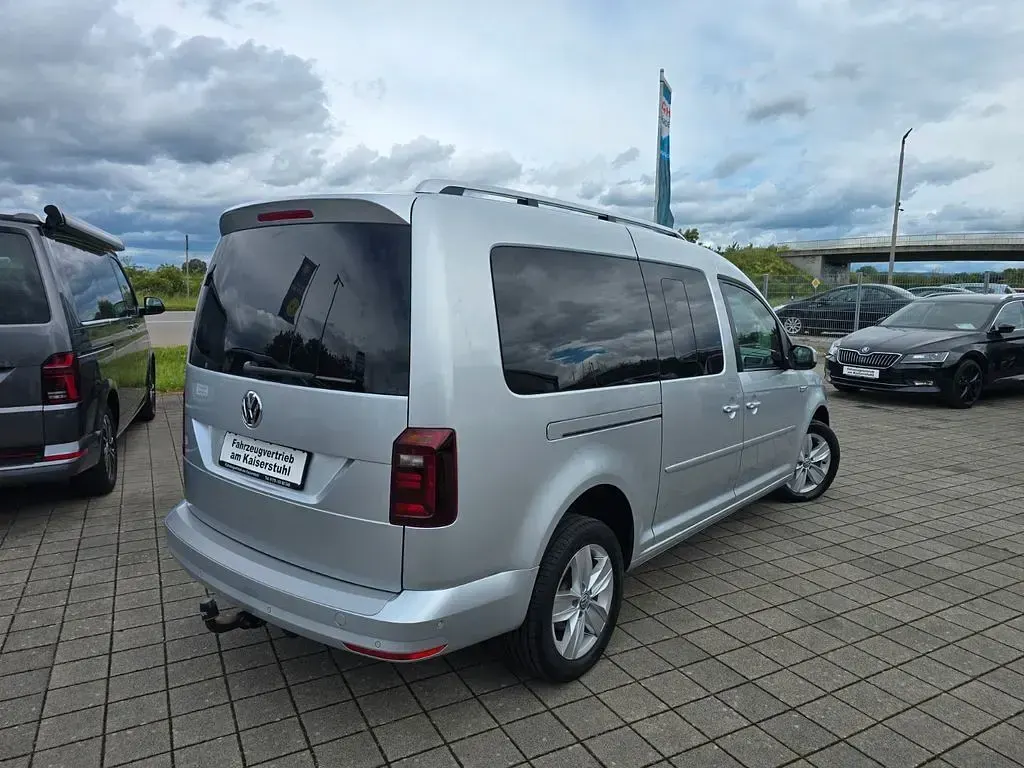 Gebraucht VW Caddy Maxi 150 PS (110 kW) 2018 Silber Van / Kleinbus