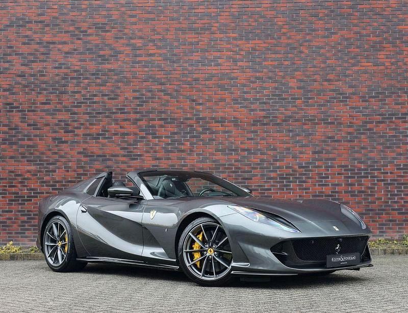 Gebraucht Ferrari 812 799 PS (587 kW) 2020 Grau Cabrio