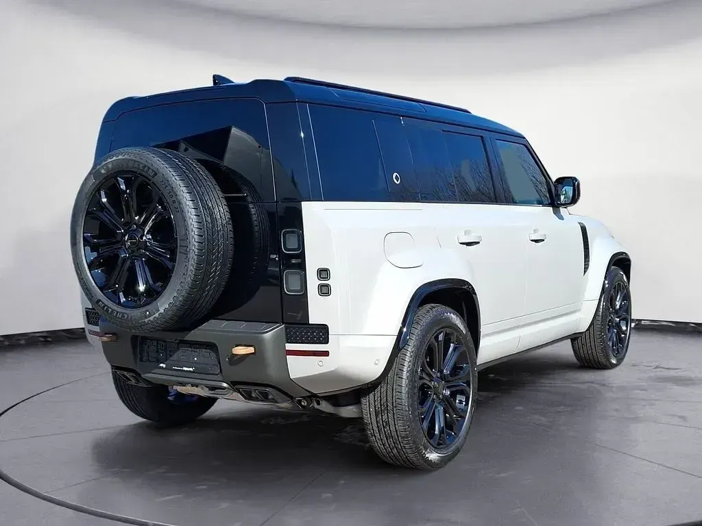 Neu Land Rover Defender Black Edition 635 PS (467 kW) 2026 Grau SUV