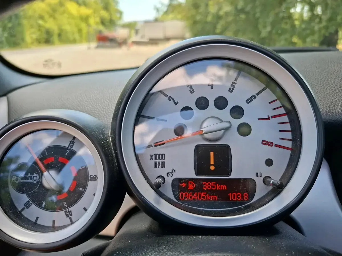 Gebraucht Mini One Cabriolet 98 PS (72 kW) 2010 Silber Cabrio