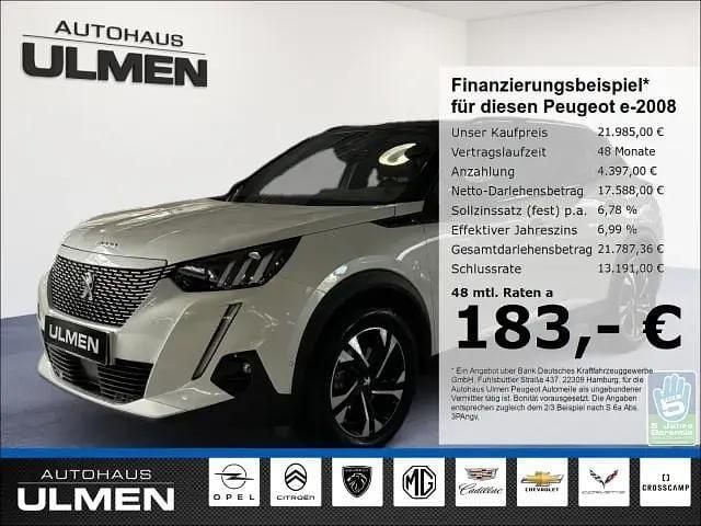 Weiss Gebraucht 2022 Peugeot e-2008 GT SUV | 21.985 € (Fairer Preis) - Bild 1/4